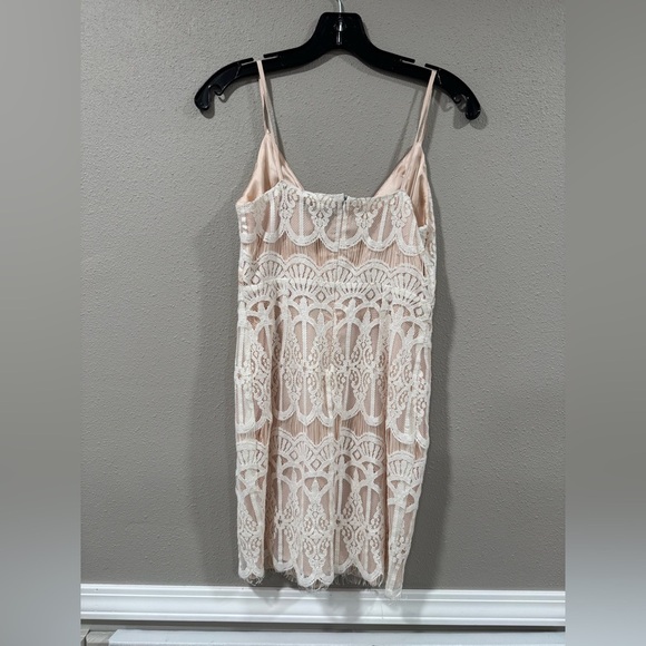 NWT Boohoo White Lace Detailed Dress - Picture 5 of 6